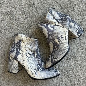 Snakeskin (fake) Steve Madden ankle boots